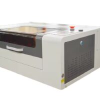 Máquina láser CO2 WER-3020 40W para grabado y corte CNC